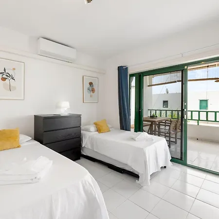 Apartman Home2book Terrace & Pool Retreat, Costa