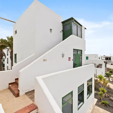 Home2book Terrace & Pool Retreat, Costa Apartman *